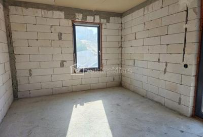 Casă cu 4 camere cu Teren 160 Mp în Dezmir - 5