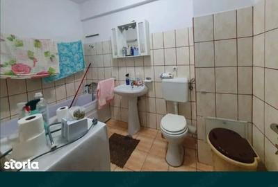 Apartament cu 3 camere decomandat în Central - 4