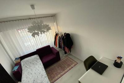 Apartament cu 3 camere semidecomandat în Fălticeni - 1