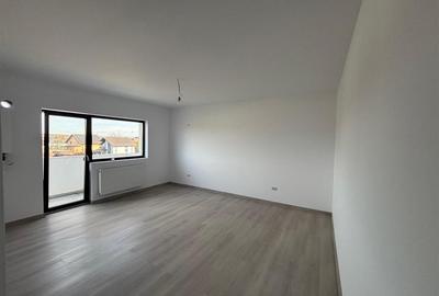 Apartament cu 3 camere decomandat în Dancu - 6