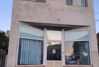 Spa?iu comercial cu depozite ?i camere ptr. Birouri centru - 1