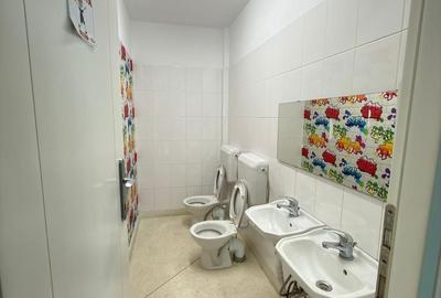 Spațiu comercial, de 200 mp, în Central - 8