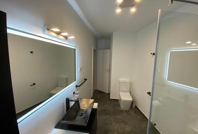 Apartament cu 5 camere semidecomandat, mobilat în P-ța Rosetti - 23