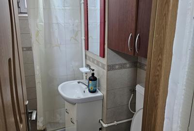 Garsonieră decomandată în Central - 2