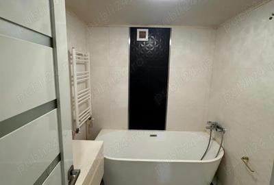 Apartament cu 3 camere decomandat în Rahova - 2