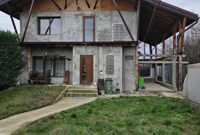 Vand sau schimb casa semicentrala Tg-Jiu - 1