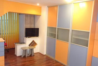 Vand apartament 2 camere in Deva, Bld. Decebal, 50 mp, decomandat, - 1