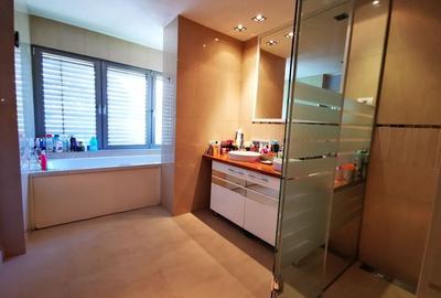 Apartament impresionant cu vedere catre lac, piscina comuna, finisaje premium - 12