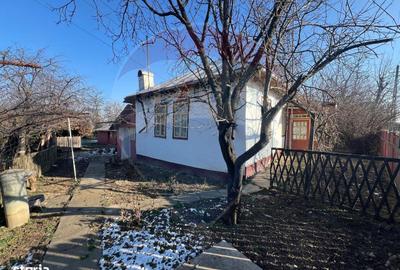 Casă cu 4 camere cu Teren 1000 Mp în Ciorăști