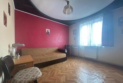 Calea Bucure?ti - 3 camere, spatios, etaj intermediar, boxa! - 13