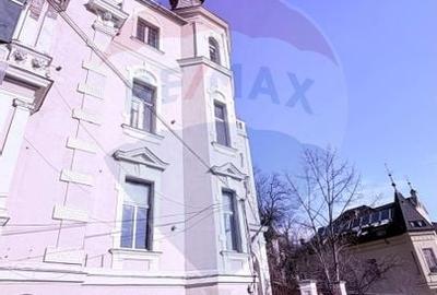 Casă cu 48 camere cu Teren 820 Mp în Centrul Istoric - 2