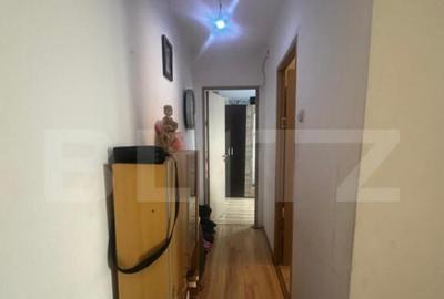 Apartament 3 camere, etaj 3, Craiovita, zona Niela, - 3