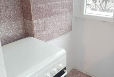 TITAN METROU Costin Georgian,bl.1986,reabilitat,et.3/8,Spatios,2 bai ,Liber - 14