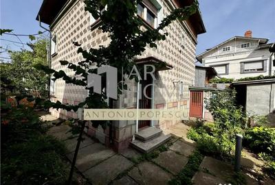 Casă cu 3 camere cu Canalizare în Central - 8