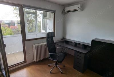Apartament cu 4 camere decomandat în Lujerului - 10