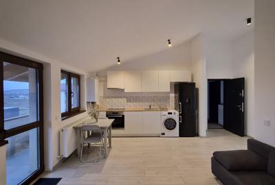 Apartament cu 2 camere decomandat în Sânpetru