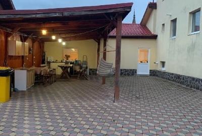 Casă individuală cu 7 camere cu Teren 1300 Mp în Sânpetru - 4