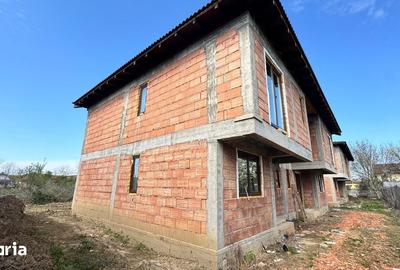 Casă cu 5 camere cu Teren 250 Mp în Giroc - 9
