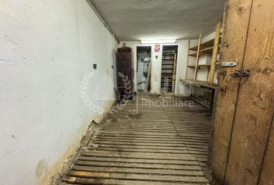Apartament cu 3 camere semidecomandat în Central - 10