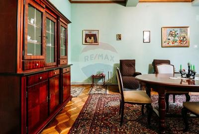 Apartament spatios cu gradina proprie intr-o vila interbelica renovata - 12