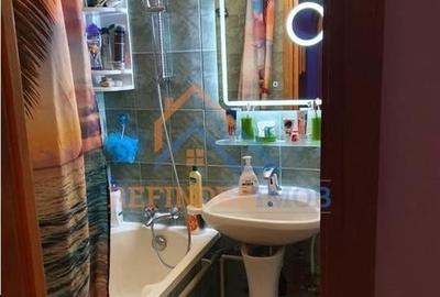 Apartament cu 3 camere de vanzare, zona Trapezului - 9