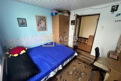 Casa cu 1690 mp teren, vie pe rod, comuna Sarata, jud. Bacau - 18