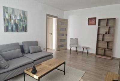 Inchiriez apartament 3 camere renovat, piata Chibrit - 2