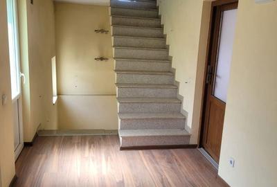 Casă cu 6 camere cu Canalizare în Central - 13