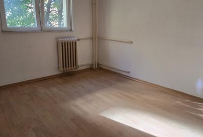 Berceni, Emil Racovita - 8