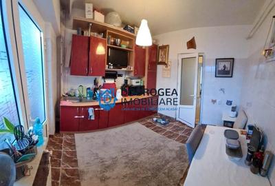 Apartament 3 camere, decomandat, zona ultracentrala Apartament 3 camere, decomandat, zona ultracentrala - 4
