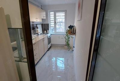 Apartament cu 2 camere semidecomandat în Drumul Taberei - 9