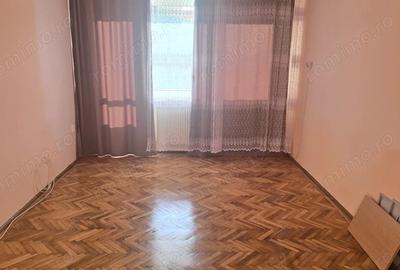 Inchiriez apartament 2 camere decomandat in Deva, zona Balcescu (Dunarea), et. 7, semimobilat - 7
