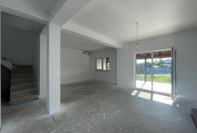 Duplex nou cu 4 camere, amplasament excelent în Moșnița Veche - 1