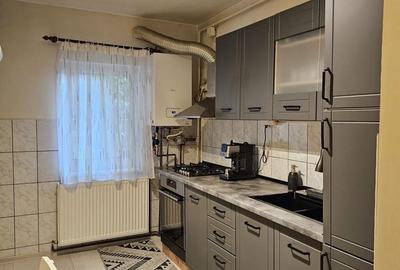Apartament cu 3 camere decomandat în Central - 3
