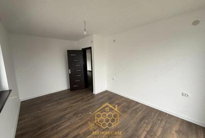 Casă cu Teren 300 Mp în Șimnicu de Jos - 5