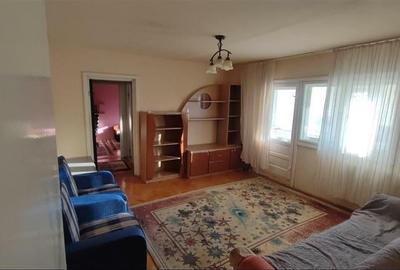 Apartament cu 2 camere semidecomandat în Girocului