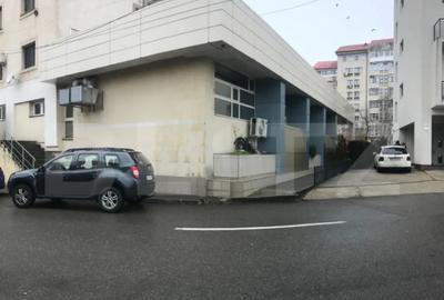 Spațiu comercial, de 290 mp, în Micro 3 - 5