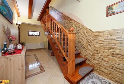 Casa 4 camere, mobilata si utilata, 2 389 m2. teren, Sanpetru! - 14