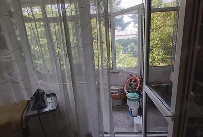 Apartament cu 3 camere decomandat în Berceni - 3