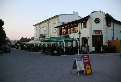 Birou, de 80 mp, în Central - 1