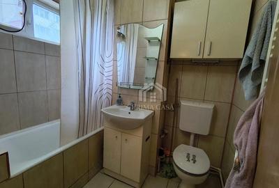 Apartament cu 2 camere decomandat în Micro 5 - 1