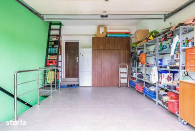 Casă cu 6 camere cu Teren 490 Mp în Central - 1