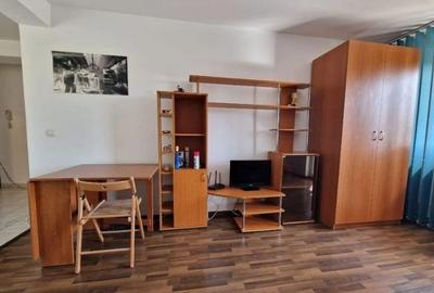 De închiriat: garsonieră - centrală proprie - Păcii - Militari - 2