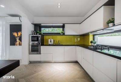 Casă cu 9 camere cu Canalizare în Tei - 12