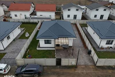 Casă cu 3 camere cu Canalizare în Vârteju - 14