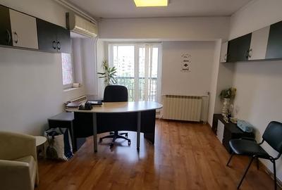 Unirii - Natiunile Unite | Spatiu Birouri | 4 Camere | 2 Bai | Balcon - 2