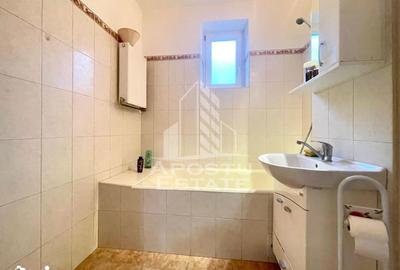 Apartament cu 4 camere decomandat, mobilat în Banu Mărăcine - 13
