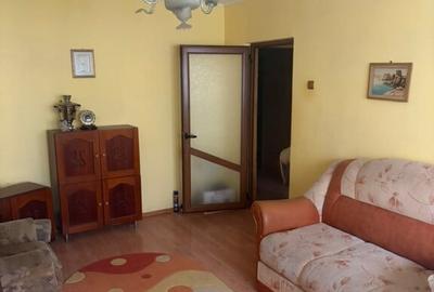 Apartament cu 3 camere decomandat în Obor - 4