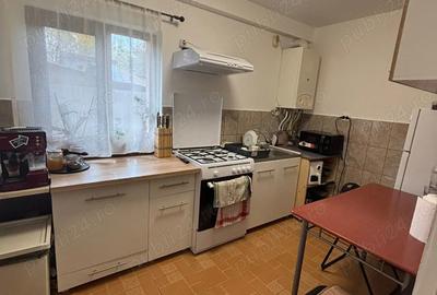 Inchiriez apartament in vila - 1