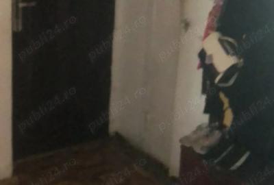 Apartament cu 3 camere decomandat în Parincea - 2